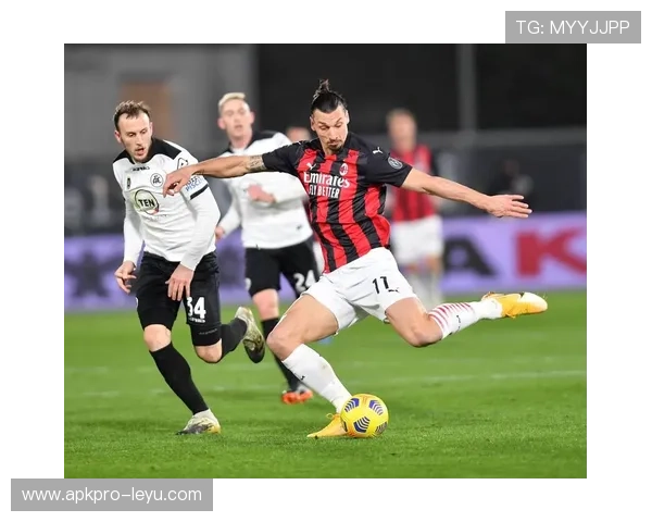 伊布拉希莫维奇：瑞典足球传奇的辉煌与传奇故事